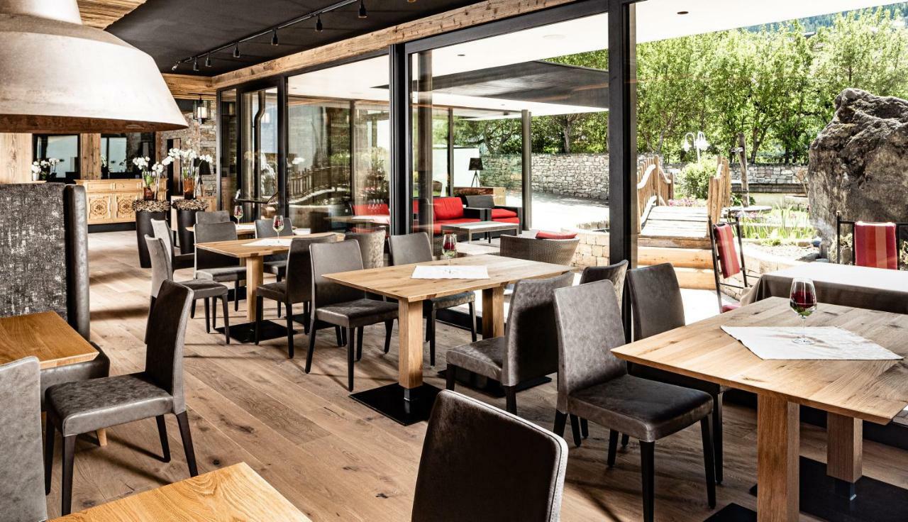 Almhof Hotel Call San Vigilio Di Marebbe Bagian luar foto